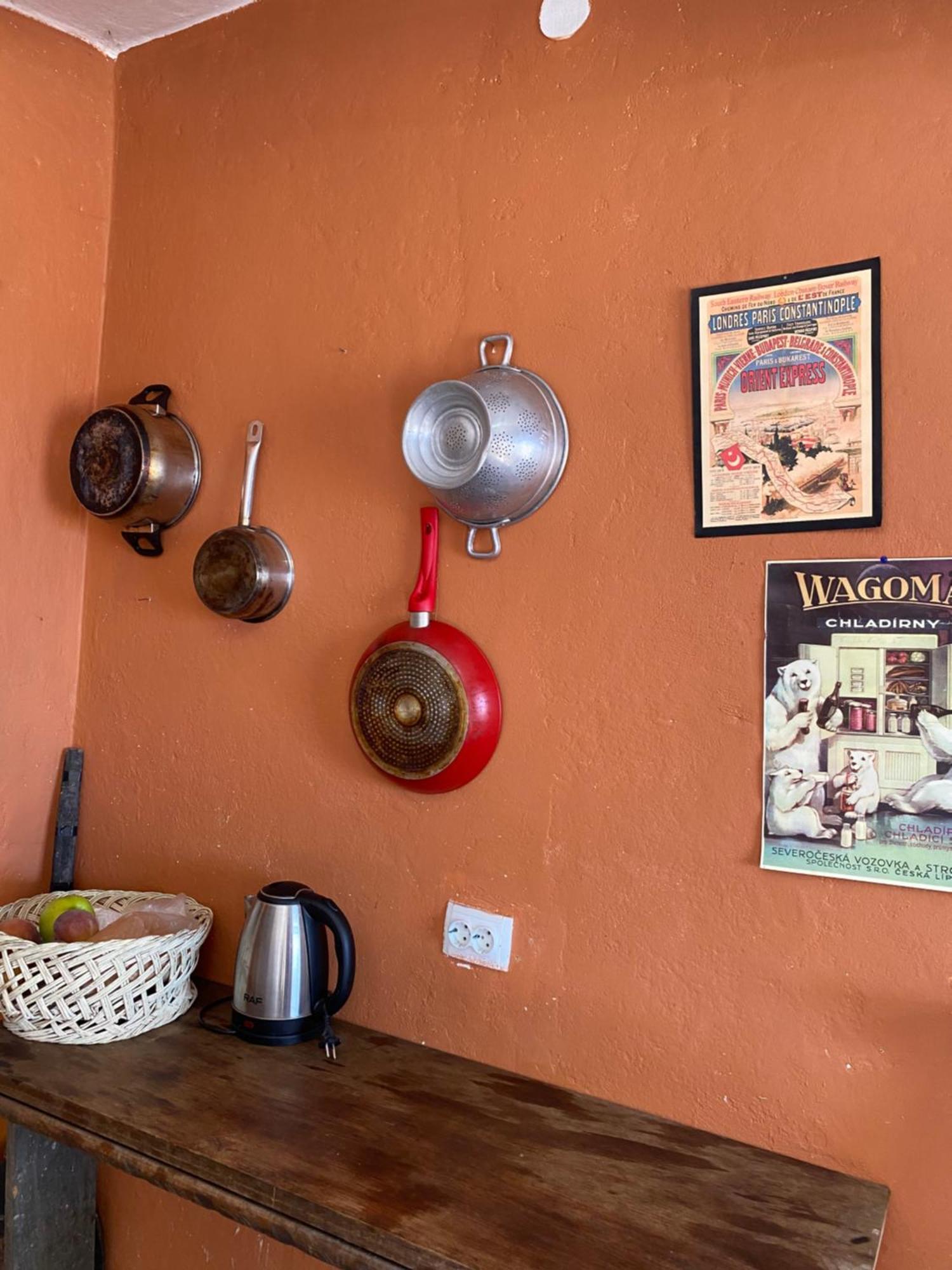 Shotgun Hostel & Guesthouse Vuno Экстерьер фото